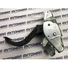 Педаль зчеплення Opel Astra H 2004-2010 13173772